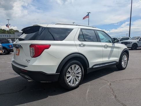 Used 2023 Ford Explorer Limited w/ Limited Technology Package RWD image 4