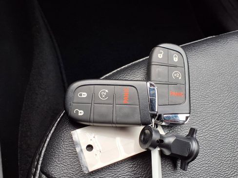 Used 2024 Jeep Compass Limited AWD/4WD image 20