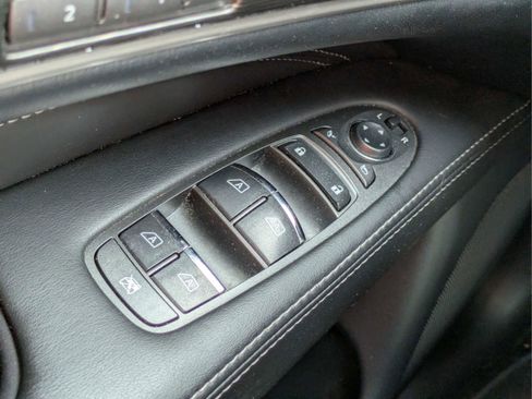 Used 2019 INFINITI QX60 Luxe w/ Essential Package image 28