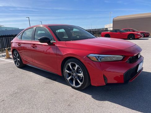 Used 2026 Honda Civic Sport Touring image 3