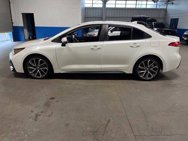 Used 2020 Toyota Corolla SE w/ Carpet Mat Package (TMS) FWD image 6