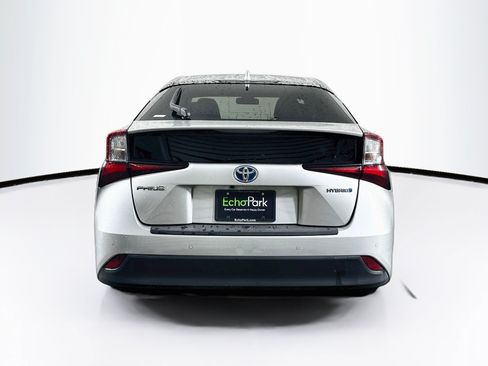 Used 2020 Toyota Prius LE FWD image 7