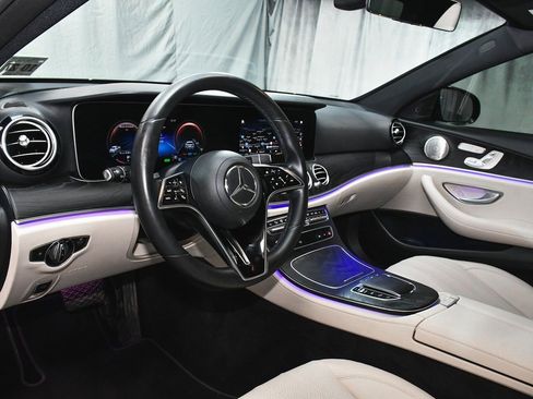 Used 2022 Mercedes-Benz E 450 4MATIC Sedan w/ Night Package image 18