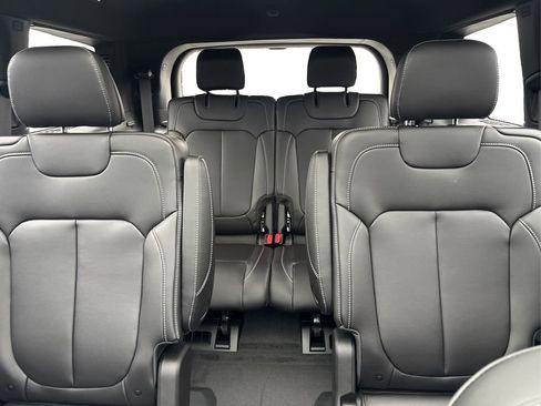 New 2026 Jeep Grand Cherokee L Limited image 17