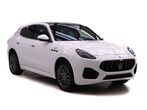Used 2023 Maserati Grecale GT image 2