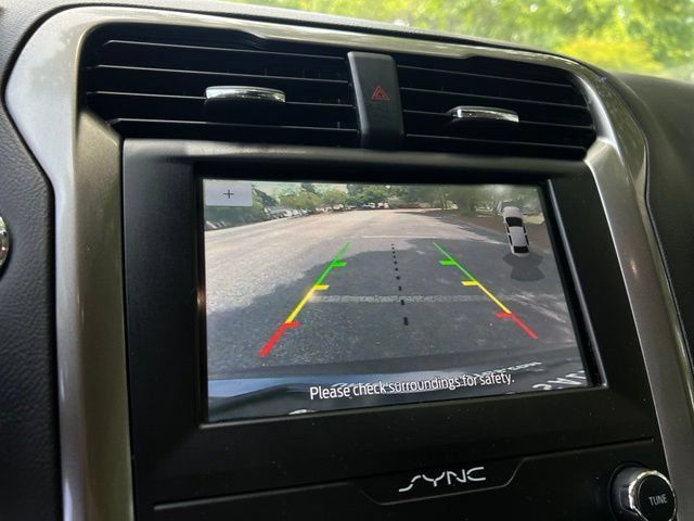 Used 2019 Ford Fusion SE AWD/4WD image 38