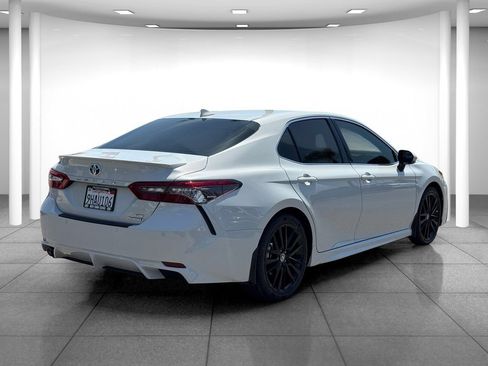 Used 2023 Toyota Camry XSE w/ Navigation Package FWD image 5