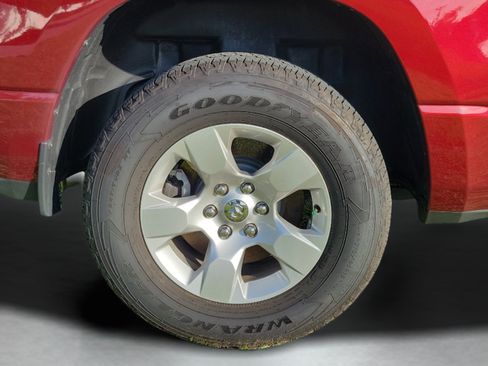 Certified 2024 RAM 1500 Big Horn AWD/4WD image 28