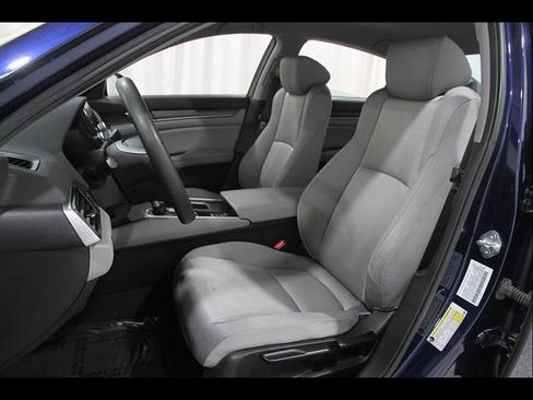 Used 2020 Honda Accord LX image 5