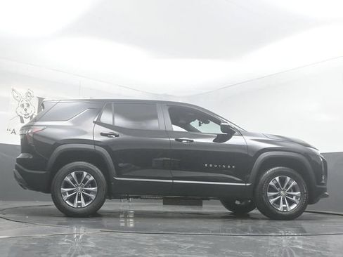 New 2026 Chevrolet Equinox LT w/ Convenience Package II FWD image 31