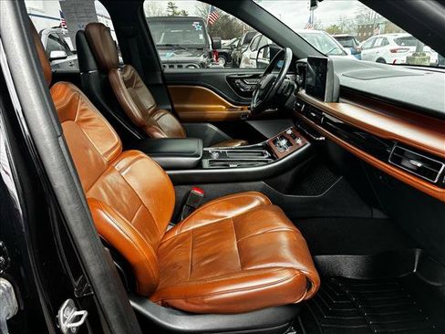 Used 2021 Lincoln Aviator Reserve w/ Equipment Group 201A image 17