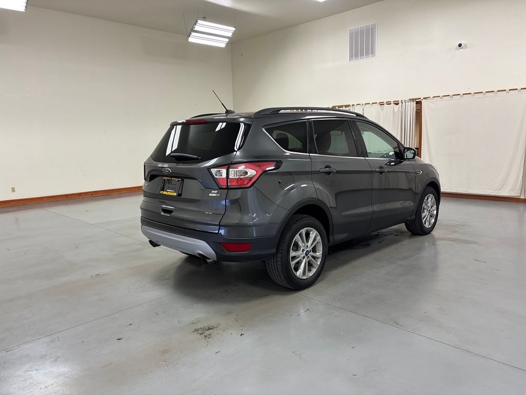 Used 2018 Ford Escape SE AWD/4WD image 3