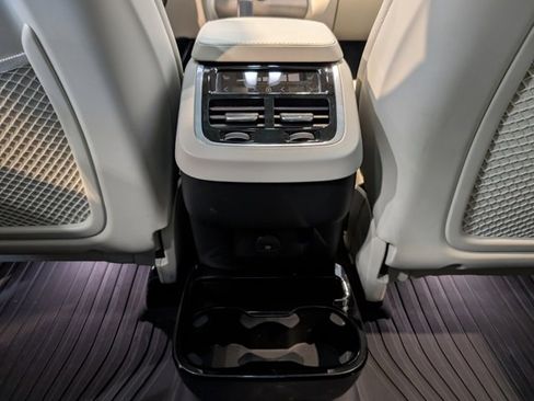 Used 2024 Volvo XC90 B6 Plus w/ Protection Package image 26