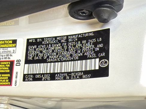 Certified 2024 Lexus ES 300h w/ Premium Package image 33