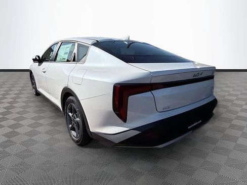New 2026 Kia K4 LXS FWD image 5