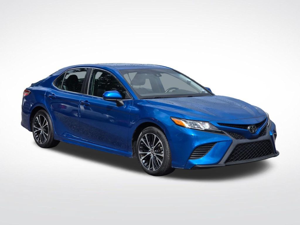 Used 2020 Toyota Camry SE FWD image 13