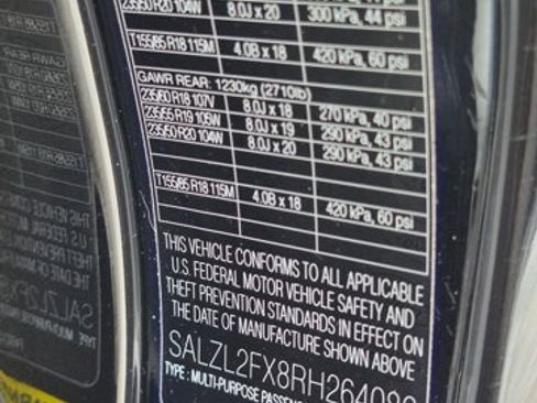 Used 2024 Land Rover Range Rover Evoque Dynamic SE AWD/4WD image 23