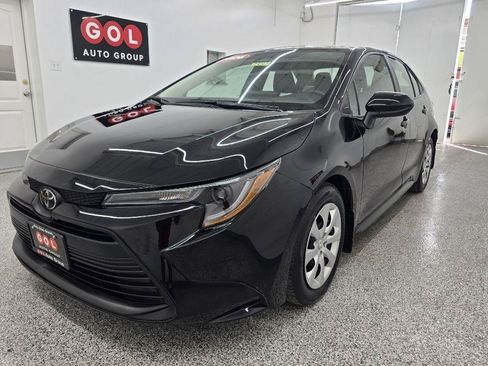 Used 2026 Toyota Corolla LE FWD image 8