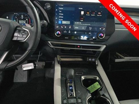 Used 2025 Lexus RX 350 Premium w/ Accessory Package image 9