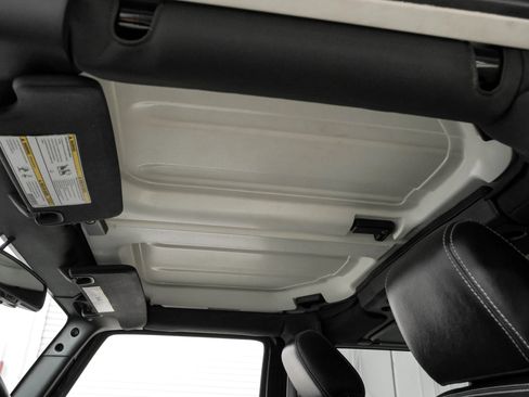 Used 2016 Jeep Wrangler Rubicon AWD/4WD image 39
