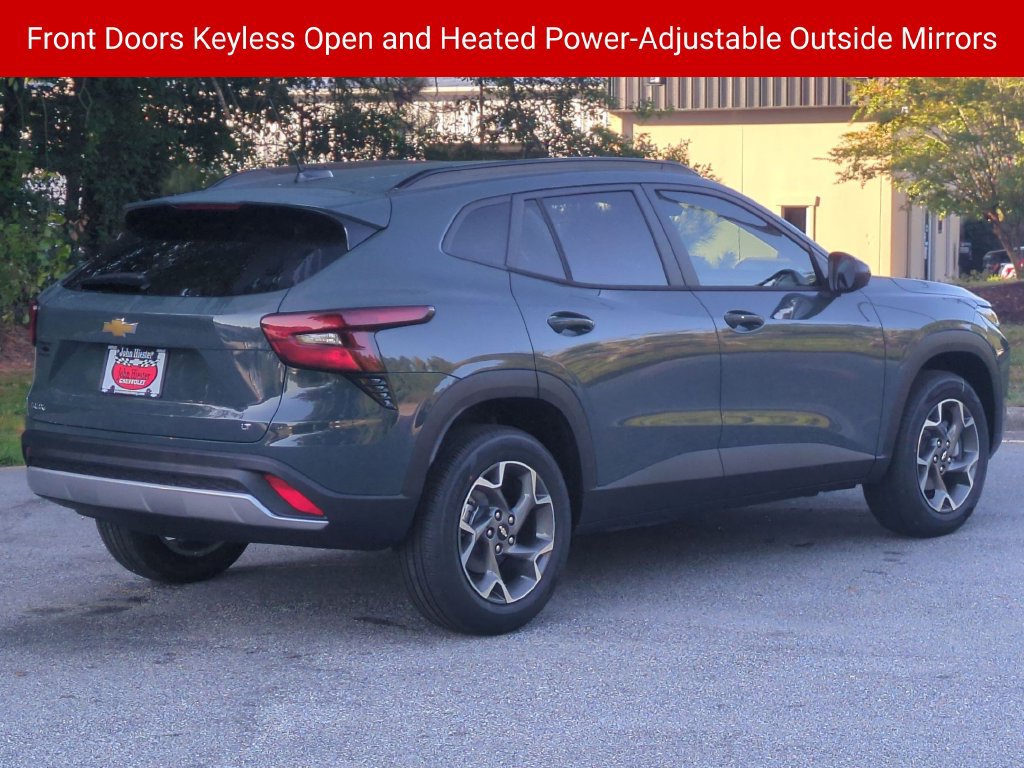 New 2026 Chevrolet Trax LT w/ LT Convenience Package FWD image 5