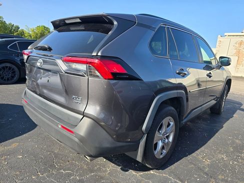 Used 2022 Toyota RAV4 XLE w/ Convenience Package AWD/4WD image 8