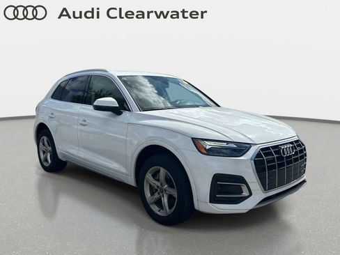 Used 2023 Audi Q5 2.0T Premium w/ Convenience Package AWD/4WD image 4