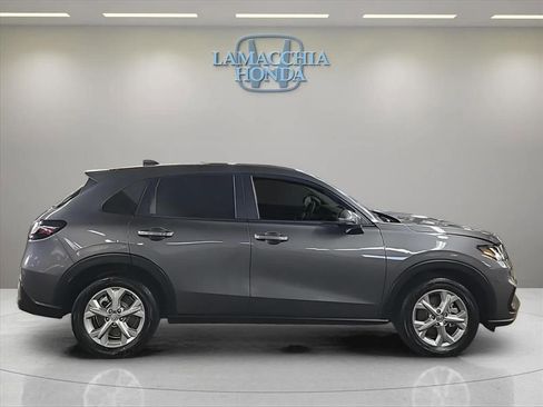Used 2025 Honda HR-V LX image 7