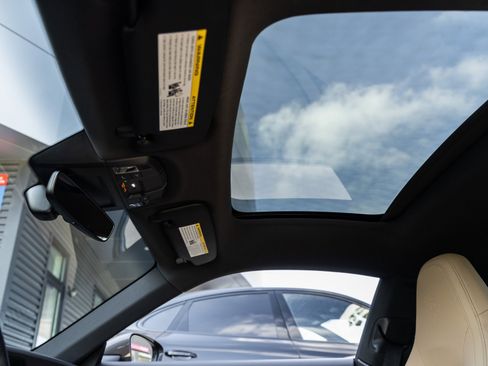 Certified 2024 Porsche 911 Carrera image 26