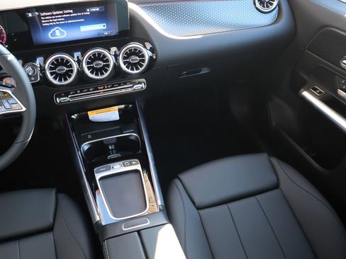 New 2026 Mercedes-Benz GLA 250 image 12