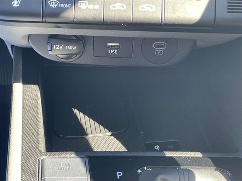 Certified 2024 Hyundai Elantra SEL w/ Convenience Package image 28