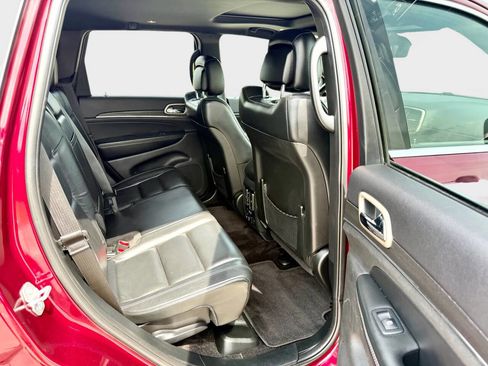 Used 2017 Jeep Grand Cherokee Limited image 19