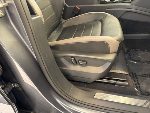 Used 2022 Volkswagen Atlas SEL Premium AWD/4WD image 23
