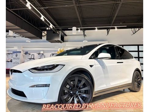 Used 2023 Tesla Model X image 1