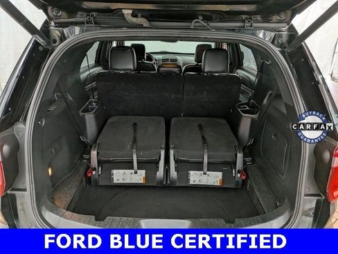 Certified 2018 Ford Explorer XLT w/ Equipment Group 202A image 20