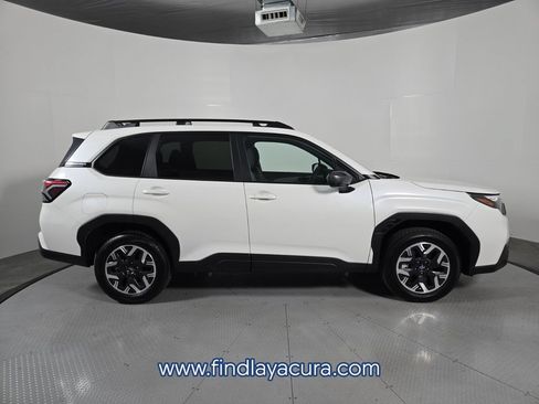 Used 2026 Subaru Forester Premium AWD/4WD image 10