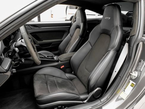 Used 2022 Porsche 911 GT3 image 30