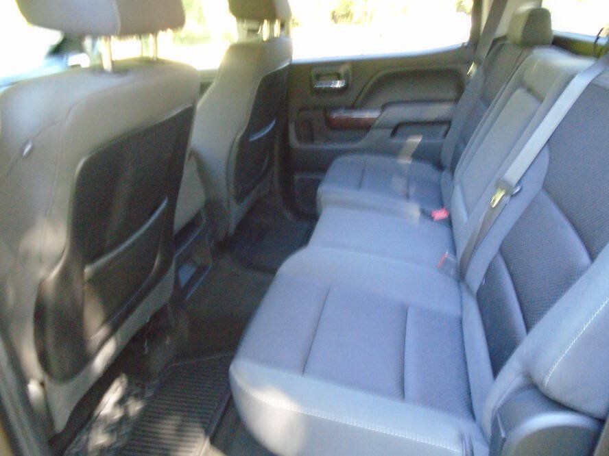 Used 2015 GMC Sierra 2500 SLE w/ SLE Preferred Package AWD/4WD image 11