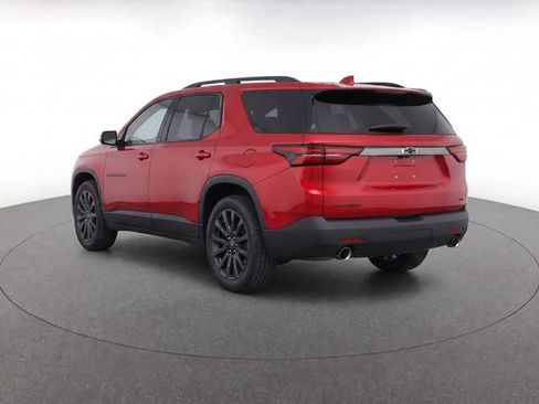 Used 2022 Chevrolet Traverse RS FWD image 5
