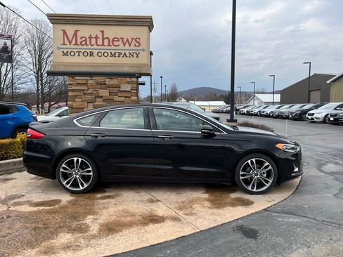 Used 2020 Ford Fusion Titanium image 4