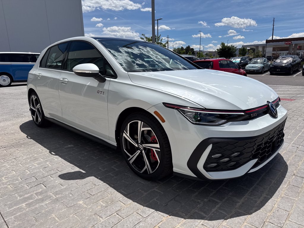 New 2026 Volkswagen GTI SE FWD image 7