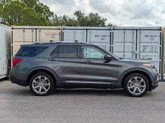 Certified 2020 Ford Explorer Platinum w/ Premium Technology Package AWD/4WD video 3