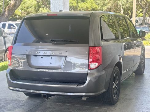 Used 2019 Dodge Grand Caravan GT image 9