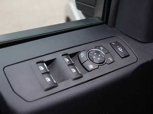 Used 2020 Ford F350 Lariat AWD/4WD image 22
