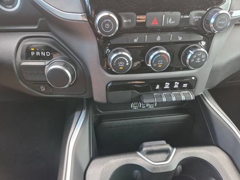 Used 2025 RAM 1500 Big Horn RWD image 17