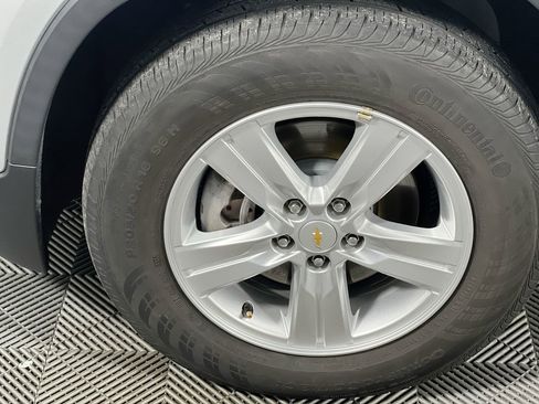 Used 2022 Chevrolet Trax LT w/ LT Convenience Package image 12