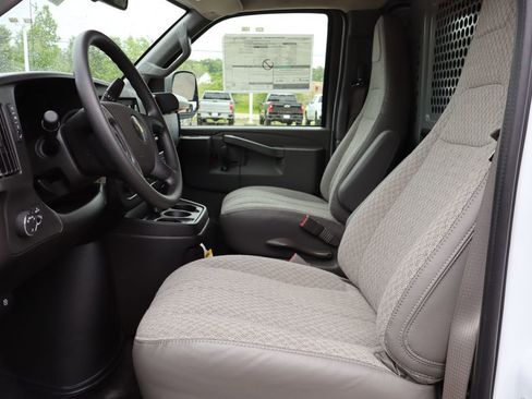 New 2025 Chevrolet Express 2500 w/ Driver Convenience Package image 8