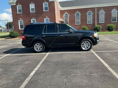 Used 2017 Ford Expedition Limited w/ Equipment Group 301A AWD/4WD image 4