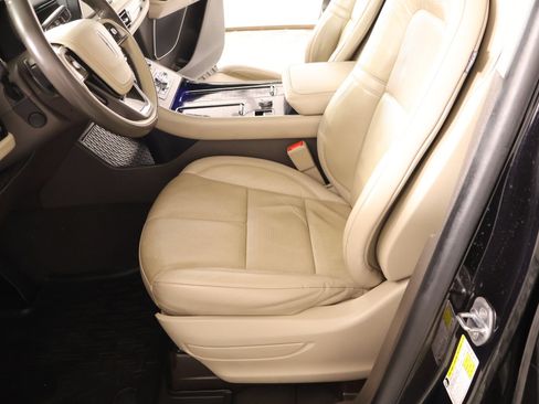 Used 2023 Lincoln Aviator Reserve w/ Equipment Group 201A RWD image 12