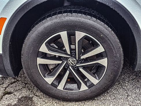 Used 2022 Volkswagen Tiguan S AWD/4WD image 7